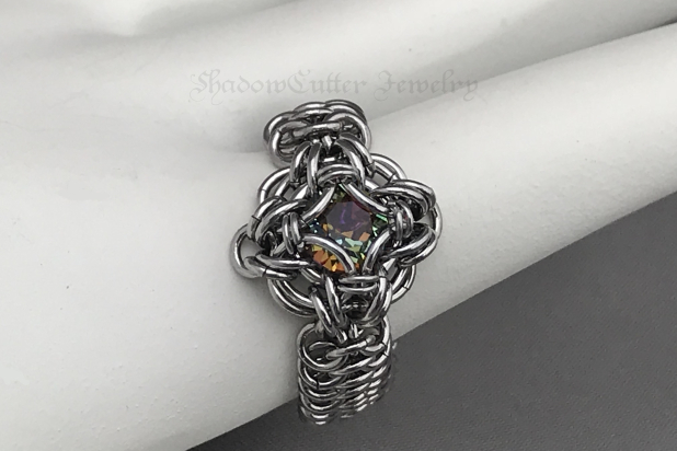 Celtic Labyrinth Chainmaille ring, Stainless steel and 6mm Swarovski  crystal, Bermuda Blue color