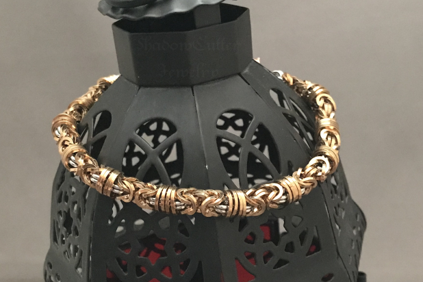 Chainmaille bracelet in square bronze